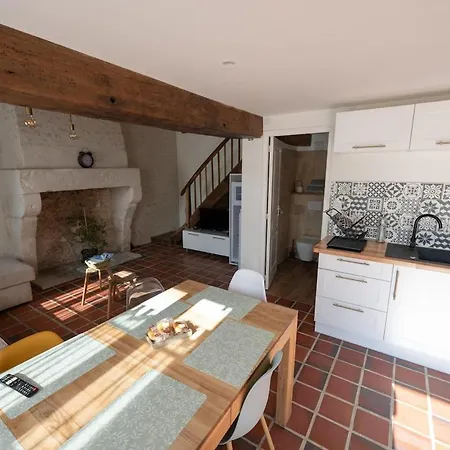 Erable 4-6 Pers, Drap Et Menage Compris, Les Coteaux De Pilauzin * Saint-Porchaire